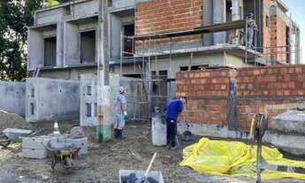 Imagem 7: Sobrado para Venda em Camboriú / SC no bairro Santa Regina