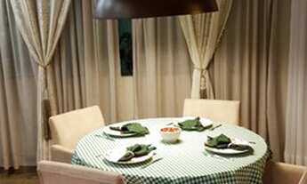 Imagem 5: Casa para aluguel e venda tem 350 metros quadrados com 5 quartos.