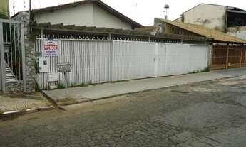 Imagem 2: Casa para venda com 319 metros quadrados com 4 quartos em Setor Coimbra - Goiânia - GO