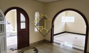 Imagem: EXCELENTE CASA A VENDA NO CENTRO DA CIDADE