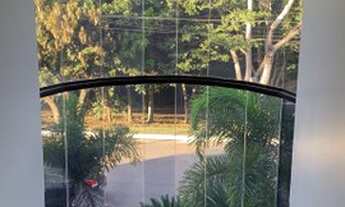 Imagem 7: Rua sem trânsito. Frente ao lago. Piscina 2 Hidro sua suite com 8 metros de armários e sal