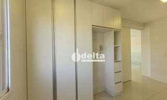 Imagem 8: Cobertura com 3 dormitórios para alugar, 160 m² por R$ 3.200,00/mês - Tubalina - Uberlândi