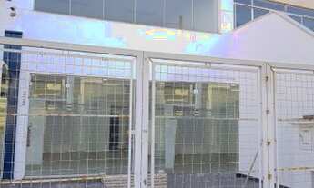 Imagem 1: Amplo Salão Galpão / depósito com 2 vagas na garagem