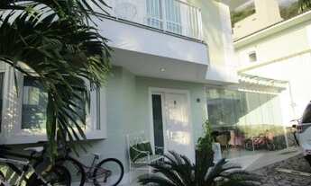 Imagem: Casa Duplex em Condomínio Fechado em São