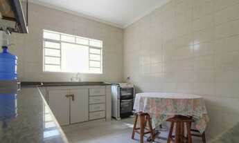 Imagem: Casa à venda com parcelas no boleto, da