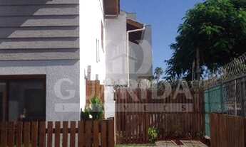 Imagem 3: Sobrado para comprar no bairro Santo Antônio - Porto Alegre com 3 quartos