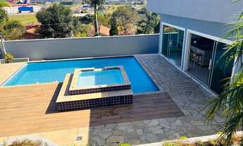 Imagem 2: VENDE-SE CASA DE ALTO PADRÃO OFERECENDO UM AMPLO CONFORTO