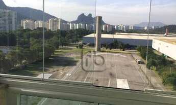 Imagem 6: Oportunidade - Charmoso Apartamento com 2 dormitórios à venda, 66 m² por R$ 410.000 - Camo