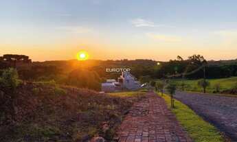 Imagem 3: Lindo terreno no Alto das Videiras com fundos para o Lago