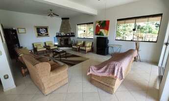 Imagem 2: Sobrado em condomínio de chácaras