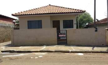 Imagem: Vende-se casa na Vila Rubim Cambará