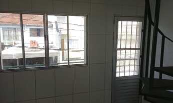 Imagem 3: Prédio inteiro - 4 boas casas de 2 dorm. - 1 sala comercial - todos alugados - Vila Prude