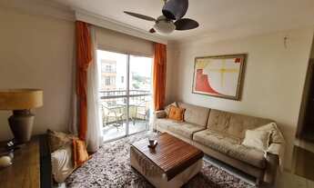 Imagem 6: Apartamento com 77m², 2 dormitórios sendo 1 suíte com armários, 1 escritório com estante e