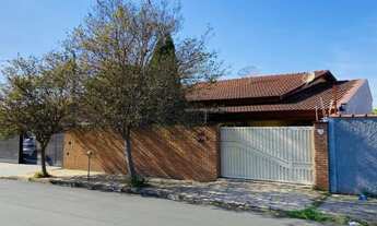 Imagem 6: Linda Casa com piscina De R$ 700.000 por R$ 350.000