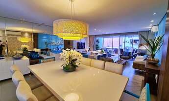 Imagem 2: Linda Casa, finamente reformada e decorada, em condomínio fechado, 04 dormitórios com Laze