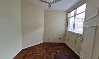 Imagem 3: Apartamento para aluguel tem 85 metros quadrados com 3 quartos, fundos , vista livre , and