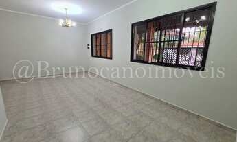 Imagem 2: Casa térrea com 3 dormitórios 1 suíte com edícula em excelente localização- Peruíbe - SP