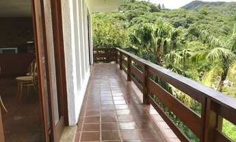 Imagem 4: Linda Casa em Condomínio Vista Indevassável