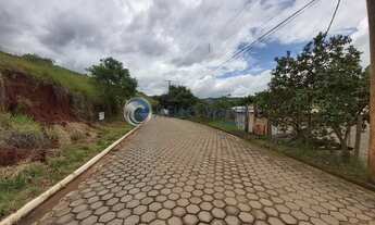 Imagem 4: Terreno em aclive suave, com fins comerciais/industriais na cidade de São Lourenço-MG