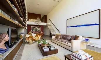 Imagem 4: Casa encanta pela localização privilegiada e pelo projeto arrojado e ao à venda/Locação