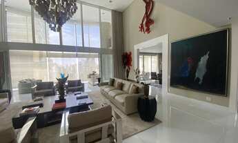 Imagem 2: Alugo MOBILIADO indissimo apto com 4 amplas suites e 7vagas de garagem no melhor do Itaim