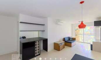 Imagem 3: Apartamento para venda possui 100 metros quadrados com 2 quartos em Icaraí - Niterói - RJ