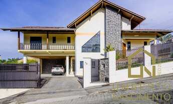 Imagem: Casa semi mobiliada venda no Bairro Velha