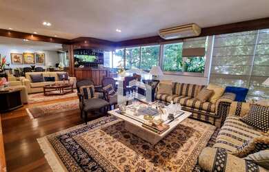 Imagem 2: Apartamento para venda possui 182 metros quadrados com 4 quartos em Ipanema - Rio de Janei