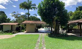 Imagem 3: Belíssima chácara em Aldeia, completa, um verdadeiro paraíso no coração de Aldeia!!