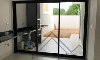 Imagem 2: Casa em Condomínio para Venda em Taubaté, Jardim Baronesa, 3 dormitórios, 1 suíte, 3 banhe