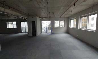 Imagem 7: Sala de 256 m² com 7 vagas, Prédio Novo, Sala de convenções, Estacionamento