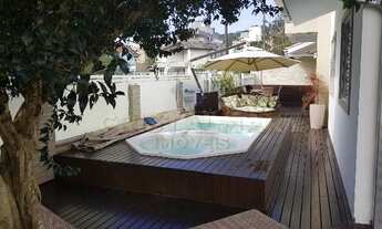 Imagem 4: Belíssima CASA DE 3 DORMITÓRIOS COM PISCINA SPA, À 400 METROS DA PRAIA DE BOMBAS, sendo