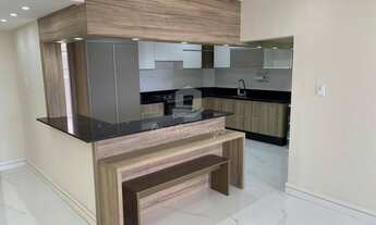 Imagem 2: Apartamento 3 quartos, finamente decorado e com armários, vista mar deslumbrante !