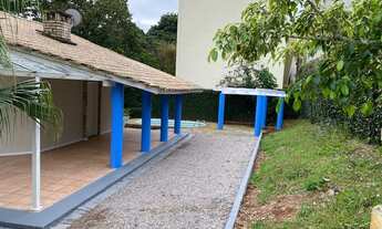 Imagem 3: Casa térrea com 3 dorms sendo 1 suíte salas estar e jantar, lavabo, cozinha, varanda, pisc