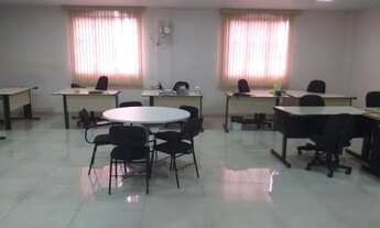 Imagem 2: Prédio de 2 andares em Padre Miguel para estabelecimento comercial ou domiciliar