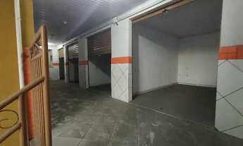 Imagem: Aluga-se espaço de galeria com 15 lojas