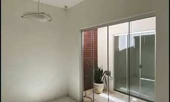 Imagem 3: CASA COM 3 QUARTOS E 2 BANHEIROS À VENDA