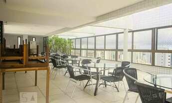 Imagem 7: Excelente apartamento na Estrada das Ubaiás, no bairro de Casa Forte