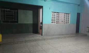 Imagem 2: Alugo otima casa com três quartos no Gama Sul