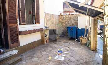 Imagem 5: Oportunidade Imperdível! Casarão Triplex bem localizado!