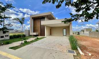 Imagem 4: Casa térrea 176 m com 3 suítes com piscina