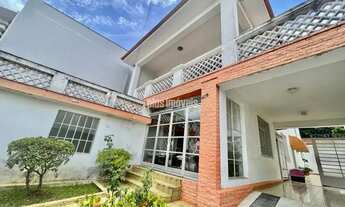 Imagem: Sobrado com 400 metros de tereno 220 m úteis