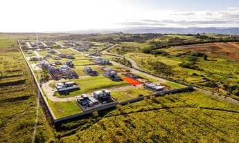 Imagem 4: Casa de condomínio para venda possui 540 metros quadrados com 1 quarto