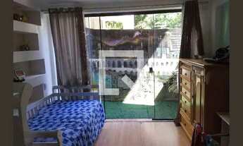 Imagem 6: Casa à Venda - Tijuca, 2 Quartos, 180 m2