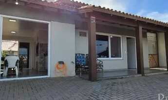 Imagem 2: Casa e Sobrado de 3 dormitórios à Venda - Xangri-lá