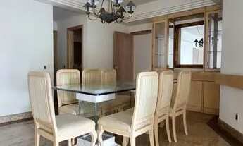 Imagem 2: Apartamento para aluguel possui 209 metros quadrados com 3 quartos