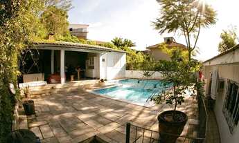 Imagem 2: Quer morar bem pagando pouco? Venha morar na casa mais procurada da ilha ?