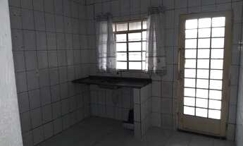 Imagem 7: Casa para aluguel possui 85 m2 com 02 quartos no Bairro Jardim Canaã - Uberlândia - MG