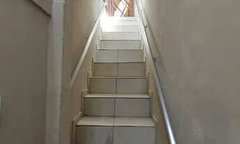 Imagem 3: Casa sobrado fundos, localizada na Rua Cristiano Machado, 941