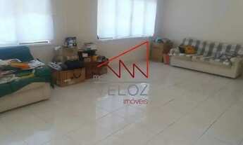 Imagem: Excelente casa em amplo terreno na Glória!